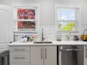 22 Frank St, Worcester MA 01604