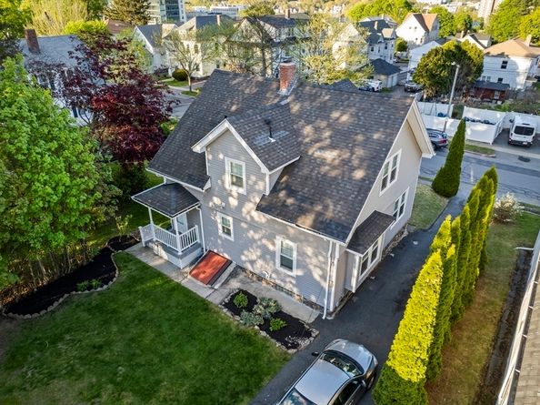 22 Frank St, Worcester MA 01604