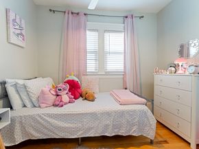 22 Frank St, Worcester MA 01604