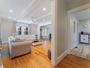 22 Frank St, Worcester MA 01604