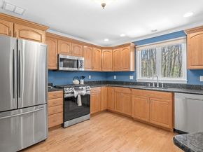 218 Rangeway Rd 232, Billerica MA 01862