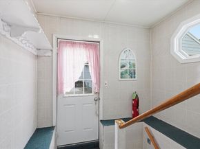 68 Western Ave, Lynn MA 01904