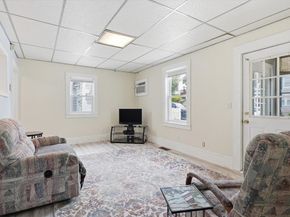68 Western Ave, Lynn MA 01904