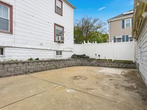 68 Western Ave, Lynn MA 01904