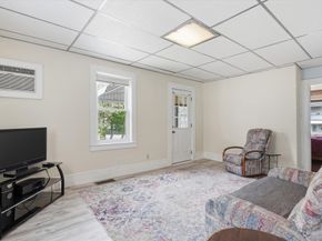 68 Western Ave, Lynn MA 01904