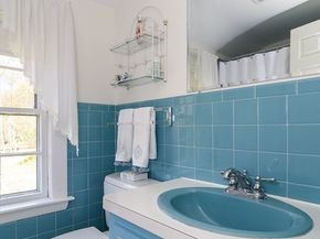 7 Woodleigh Rd, Natick MA 01760