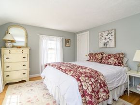 7 Woodleigh Rd, Natick MA 01760