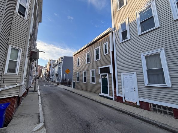 245 Gold St, Boston MA 02127