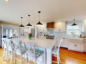 375 Linebrook Rd, Ipswich MA 01938