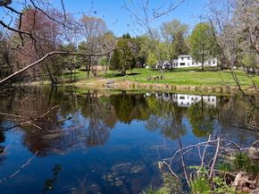 375 Linebrook Rd, Ipswich MA 01938
