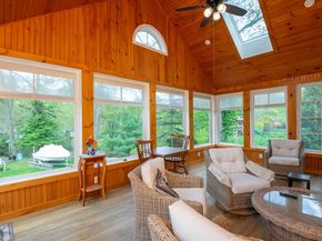 37 Colrain Rd, Topsfield MA 01983