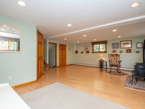 37 Colrain Rd, Topsfield MA 01983