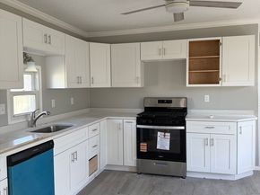 7 Chestnut St, Rockland MA 02370