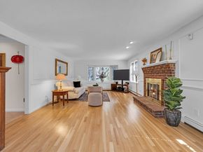 14 Mctaggart St, Westborough MA 01581