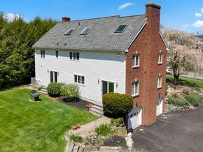 14 Mctaggart St, Westborough MA 01581