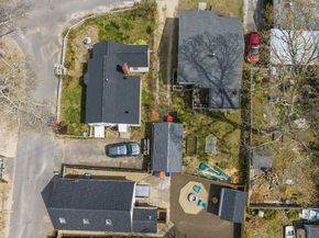 8 Cottage St, Wareham MA 02571