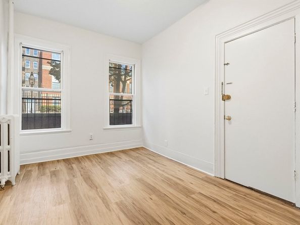 19 South Russell Street, Boston MA 02114