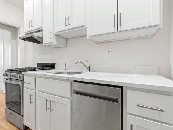 19 South Russell Street, Boston MA 02114