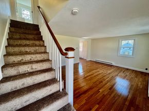 176 Main St A, Rockport MA 01966