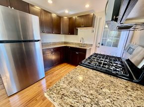 176 Main St A, Rockport MA 01966