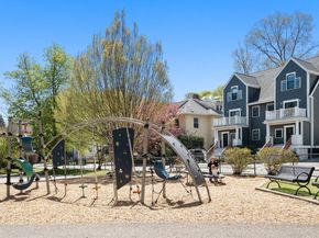 90 Columbia U90, Brookline MA 02446