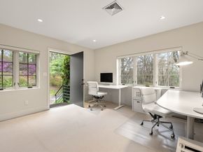44 Meadowbrook Road, Weston MA 02493