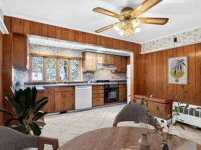 6 Cunha Rd, Peabody MA 01960
