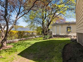 6 Cunha Rd, Peabody MA 01960
