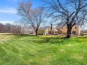 416 Boston Rd, Sutton MA 01590