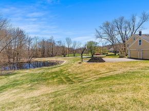 416 Boston Rd, Sutton MA 01590
