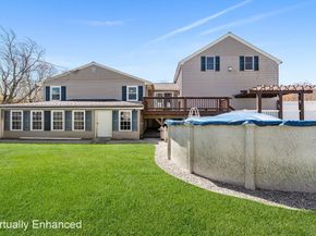 3 Bernadette St, Fitchburg MA 01420