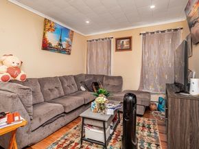 242 Pine St, Gardner MA 01440