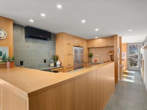45 Lufkin Point Rd, Essex MA 01929