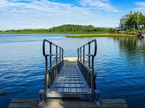45 Lufkin Point Rd, Essex MA 01929