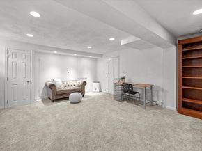 10 Fatima Dr, Ashland MA 01721