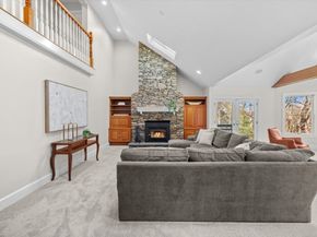 10 Fatima Dr, Ashland MA 01721