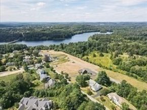 26C Meadow Lane, Southborough MA 01772