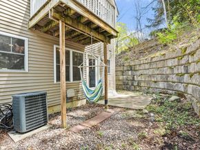 35 School St D, Hudson MA 01749