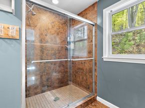 35 School St D, Hudson MA 01749