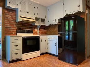 35 Iowa St, Worcester MA 01602