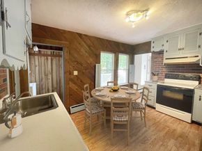 35 Iowa St, Worcester MA 01602