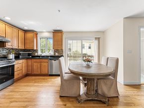 30 Russell St 5, Waltham MA 02453