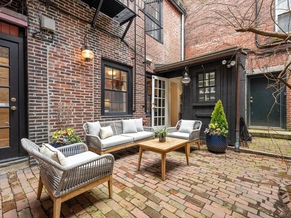 14 Pinckney Street, Boston MA 02114