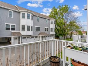 50 Desmoines Rd H1, Quincy MA 02169