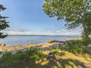 16 Spinnaker Ln, Marion MA 02738