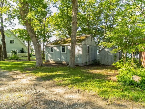 16 Spinnaker Ln, Marion MA 02738