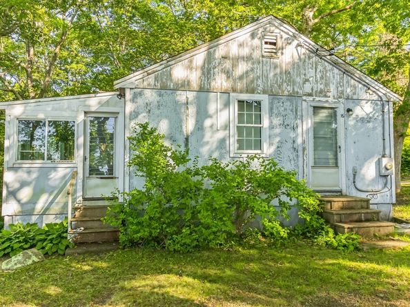 16 Spinnaker Ln, Marion MA 02738