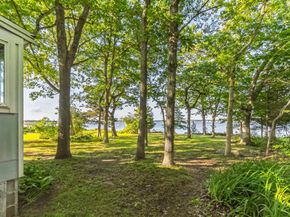 16 Spinnaker Ln, Marion MA 02738