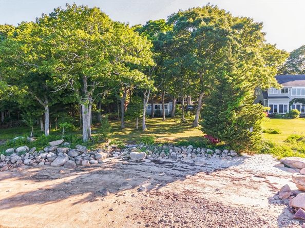 16 Spinnaker Ln, Marion MA 02738