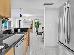 1500 S Ocean Dr 3E, Hollywood FL 33019